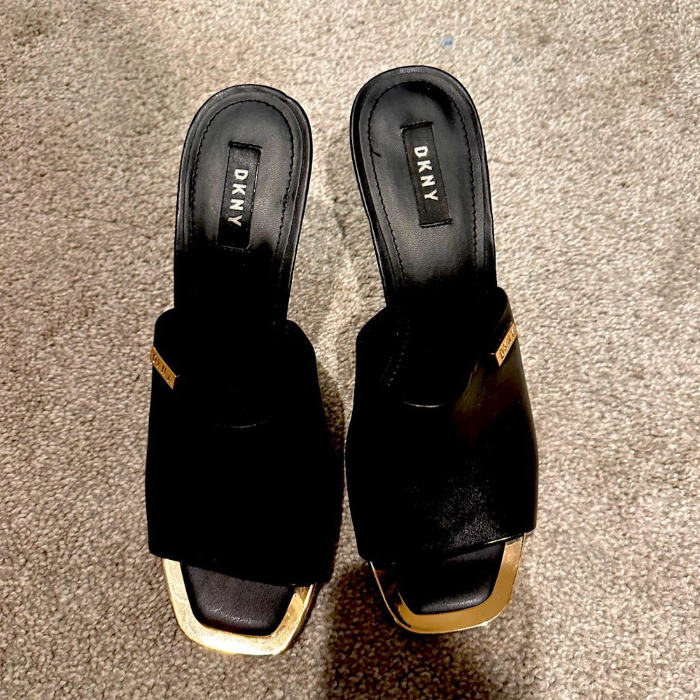 DKNY Women's Open Toe Heel